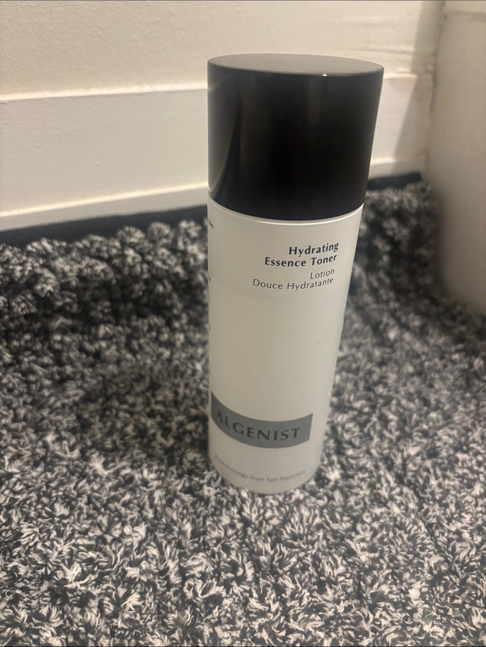 Algenist Hydrating Essence Toner - White and Black